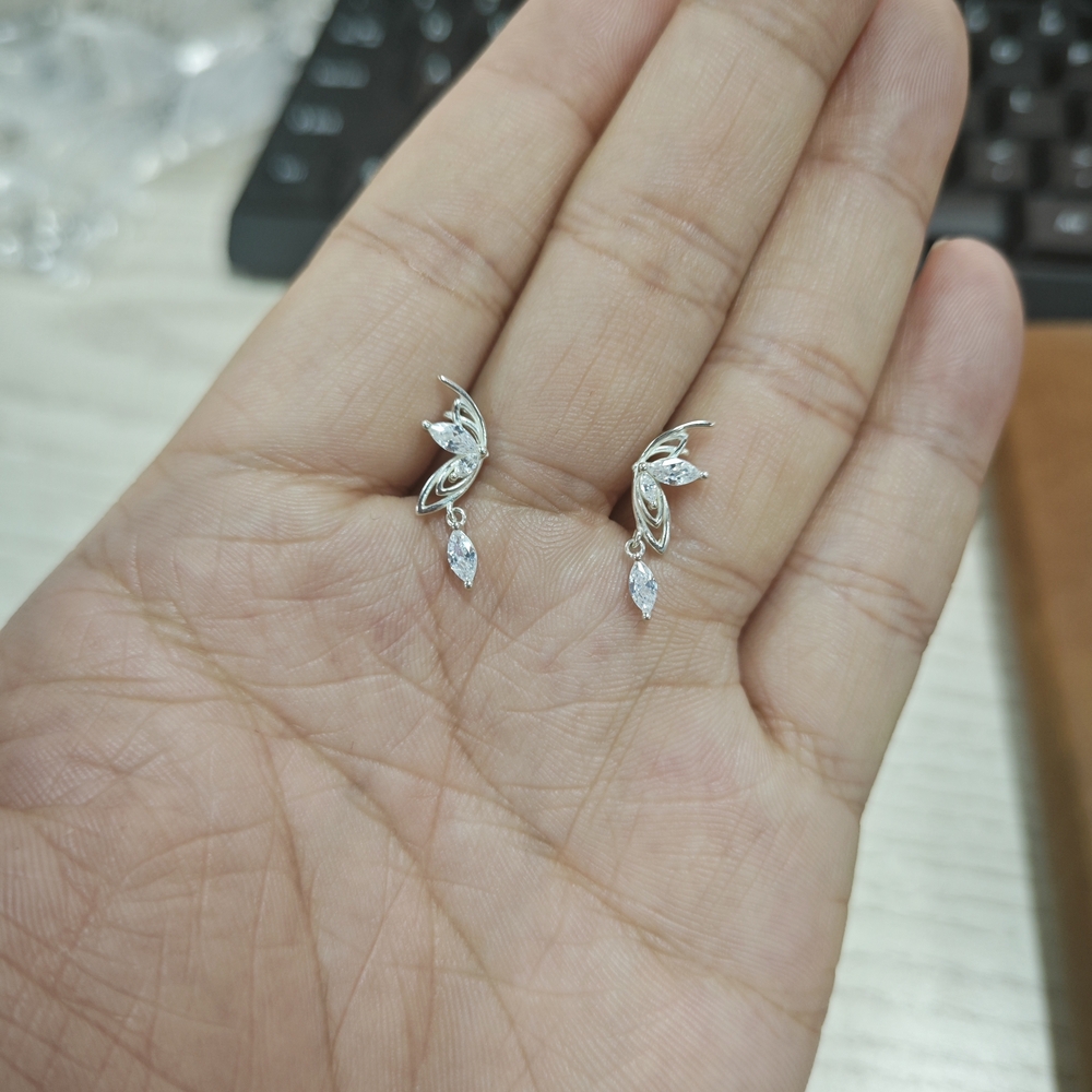 Delicate Silver Leaf Drop Earrings - image 4